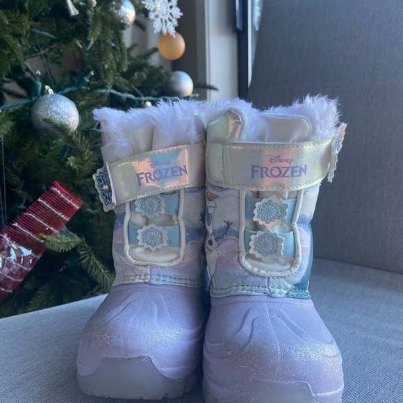 Frozen kids shoes size 7 - Picture 3 of 6